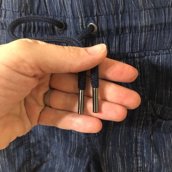 Athleta Cabo Linen Textured 4" Shorts in Blue - Size 2 - Picture 2 of 7